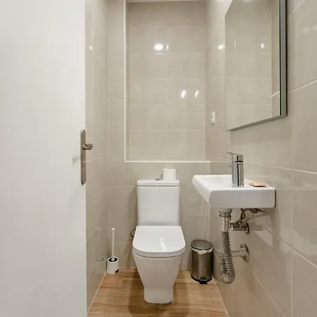 Flateli Espronceda 32 *